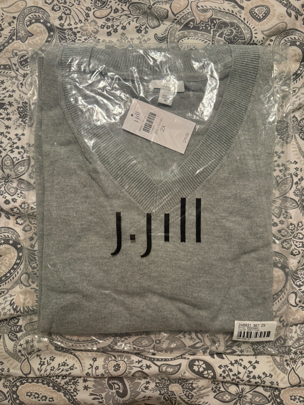 J. Jill Light Gray V-Neck Sweater Size 2x